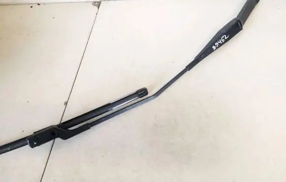 Ford Fiesta Front wiper blade arm 8a6117526bb