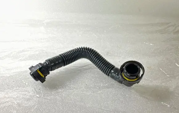 Ford Fiesta Breather/breather pipe/hose CM5G6K817CB P108D