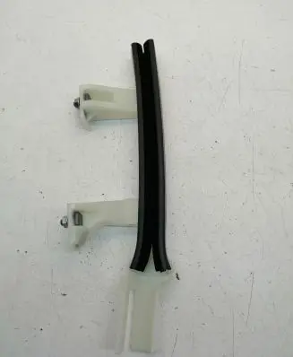 Opel Corsa F Front door windshield rail 9823208180