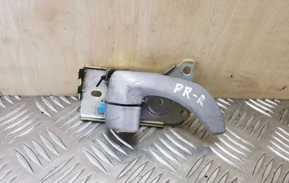 KIA Sorento Front door interior handle