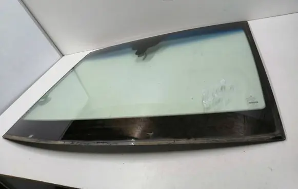 Mercedes-Benz A W169 Front windscreen/windshield window 43R001585 1698200111