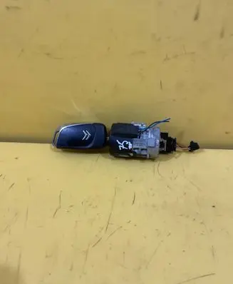Peugeot 508 RXH Ignition lock N0503823