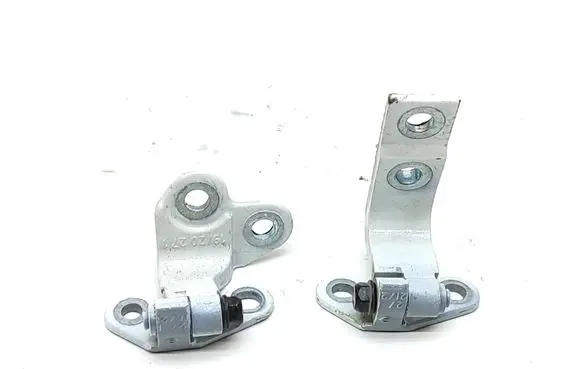 Rear door hinge set