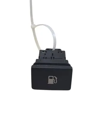 Toyota Prius (XW50) Fuel tank opening switch M61693