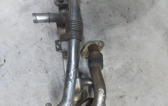 Ford Galaxy EGR valve cooler 038131513L 82902000 00317