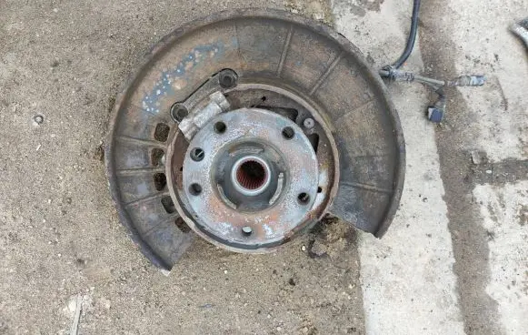 Porsche Cayenne (92A) Rear wheel hub spindle/knuckle 7P0971279B F560500 18082010