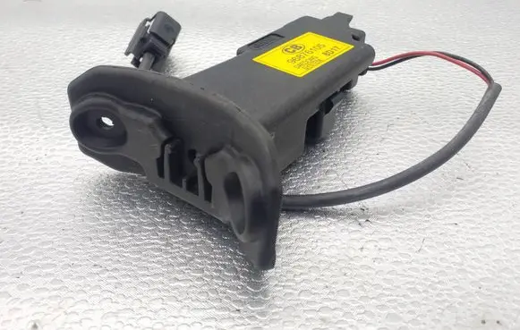 Fuel tank cap lock