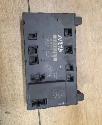 Mercedes-Benz CLK A209 C209 Door control unit/module 2098202126 355224