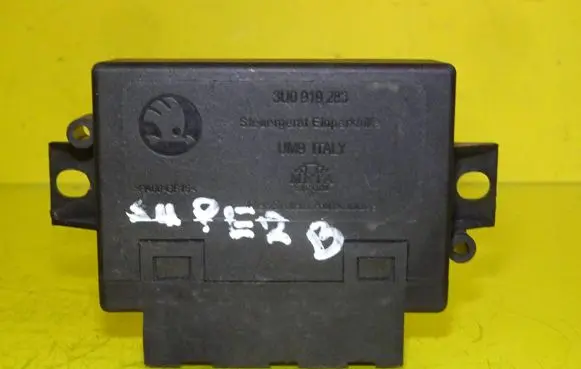 Skoda Superb B5 (3U) Parking PDC control unit/module 3U0919283