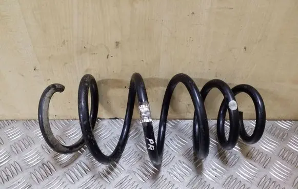 Opel Zafira C Front coil spring