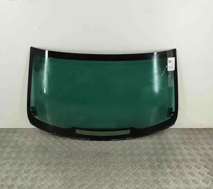 Maserati Quattroporte Rear windscreen/windshield window 673003575