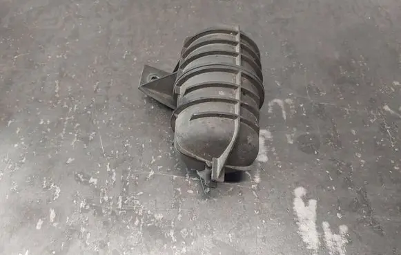 BMW 3 E46 Vacuum air tank 2247620 11652247620