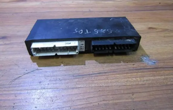 BMW 5 E34 Other control units/modules 61351379741 6061.40x.01e