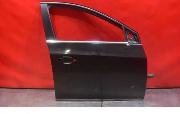 Chevrolet Cruze Front door