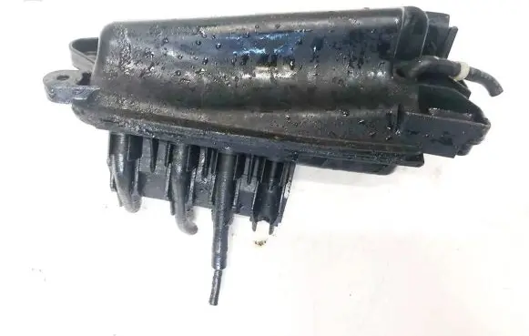 Mercedes-Benz C AMG W204 Vacuum air tank a6510700868