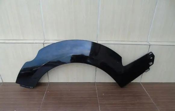 Renault Megane III Rear arch trim