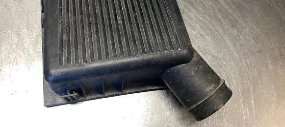 Land Rover Range Rover P38A Air filter box cover 4614685902
