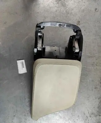 Volvo XC90 Armrest 32260985