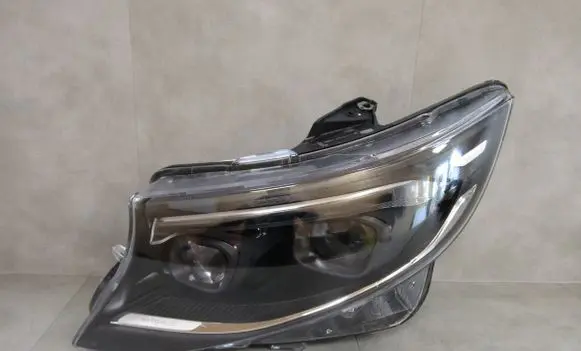 Mercedes-Benz Vito Viano W447 Headlight/headlamp A4479068101 1EX2905 1EX01621781