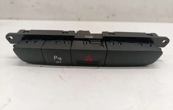 Jeep Cherokee A set of switches P68158644AA