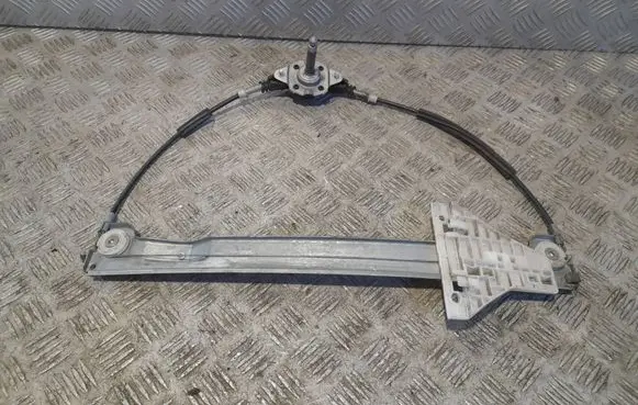 Rear door manual window regulator