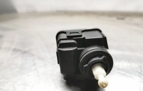 Audi A6 S6 C5 4B Headlight level adjustment motor 4B0941295