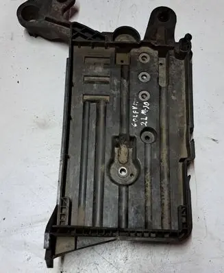 Volkswagen Golf VII Battery tray 