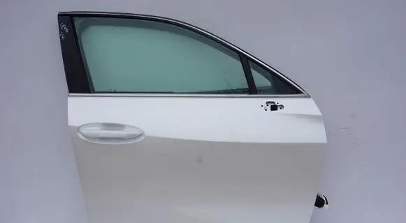 Lexus UX Front door 