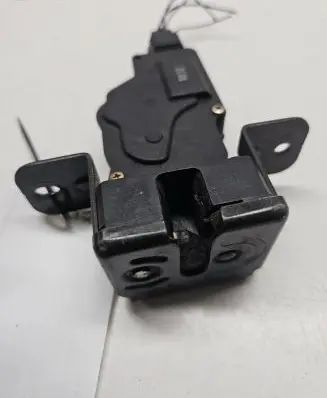KIA Sorento Tailgate window lock/catch/latch 871303E000
