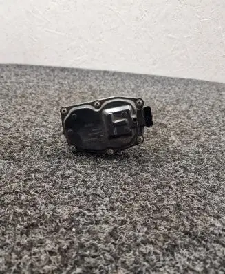 BMW 5 G30 G31 EGR valve 8576810