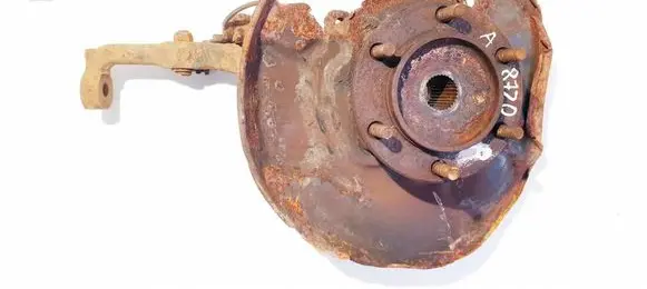 Toyota Land Cruiser (J100) Front wheel hub