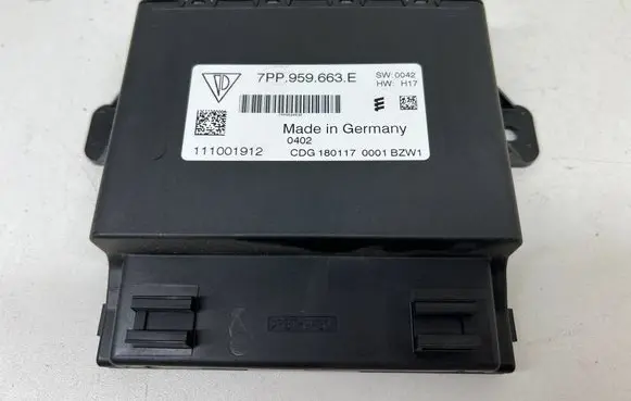 Volkswagen Touareg II Voltage converter/converter module 7PP959663E 111001912