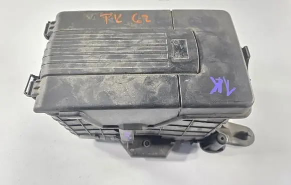 Skoda Yeti (5L) Battery box tray 1K0915333