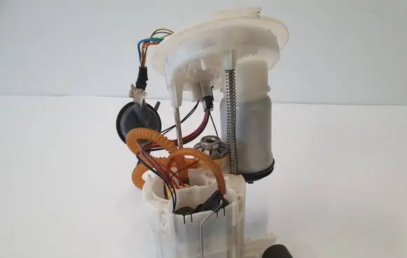 BMW M4 F82 F83 In-tank fuel pump 2284693 P69303002827 0580200712