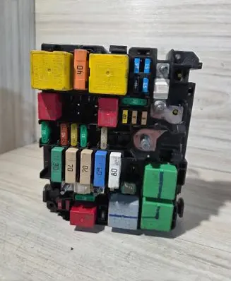 Citroen C4 Cactus BSM Control unit 9804846880