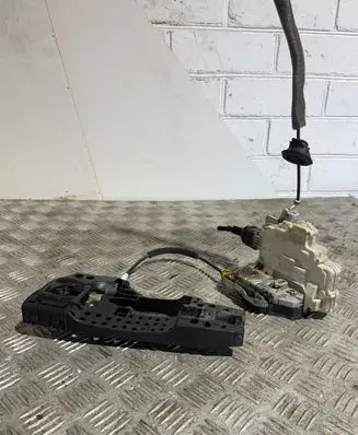 Audi A6 S6 C7 4G Rear door lock 4G0839015