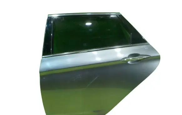 Hyundai i40 Rear door LEWE