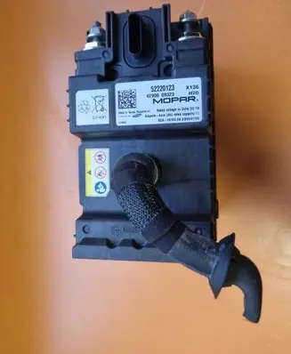 Fiat Panda III Hybrid / electric car battery 52220123