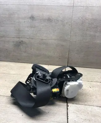 Mercedes-Benz E W213 Front seatbelt 34175226H 0907190915 VX0MY3505