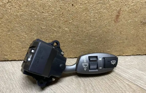 BMW 7 E65 E66 Wiper control stalk 6911519 6911519B 61316911519