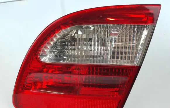Mercedes-Benz E W211 Tailgate rear/tail lights A2118201464