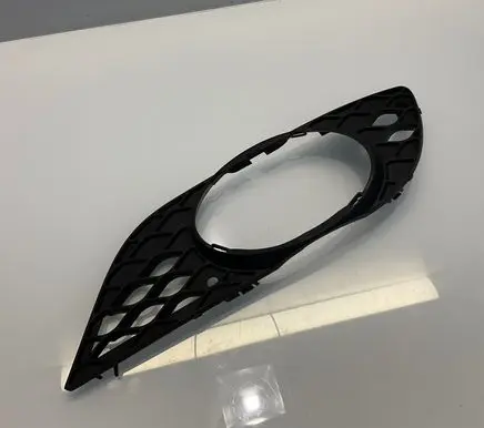 Mercedes-Benz E W211 Front fog light trim/grill A2118850522 2118850522