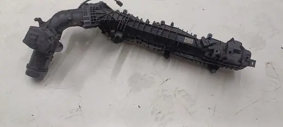 BMW 3 F30 F35 F31 Intake manifold 7811909