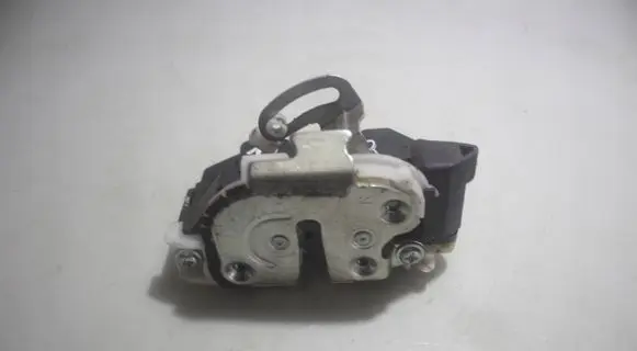 Mitsubishi Outlander Rear door lock