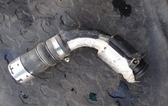 Mercedes-Benz B W246 W242 Intercooler hose/pipe
