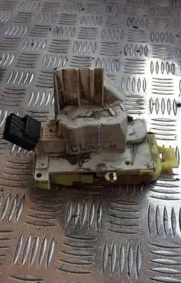 Ford Focus Rear door lock xs41a26413bg