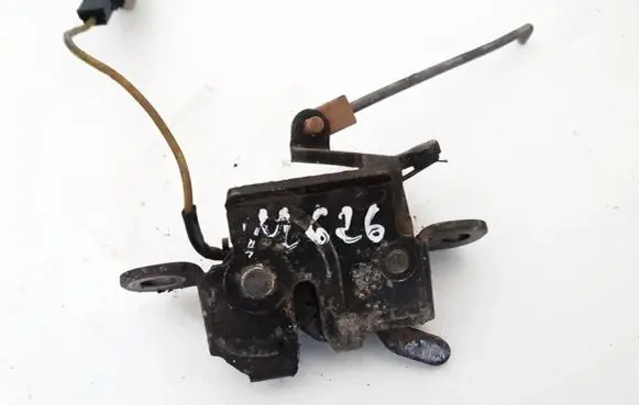Mazda 626 Tailgate/trunk/boot lock/catch/latch