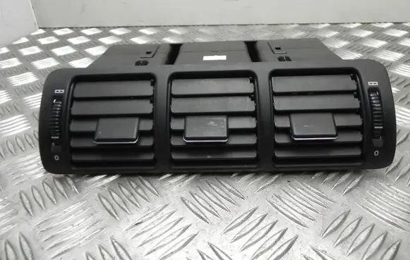 Mercedes-Benz ML W163 Rear air vent grill A1638300054 T6520