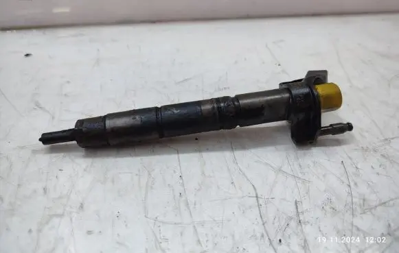 Mercedes-Benz E W212 Fuel injector 0445116026