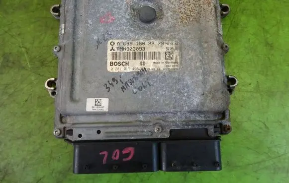 Mitsubishi Colt Engine control unit/module ECU
